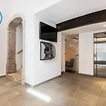 Garrett 48 Apartments